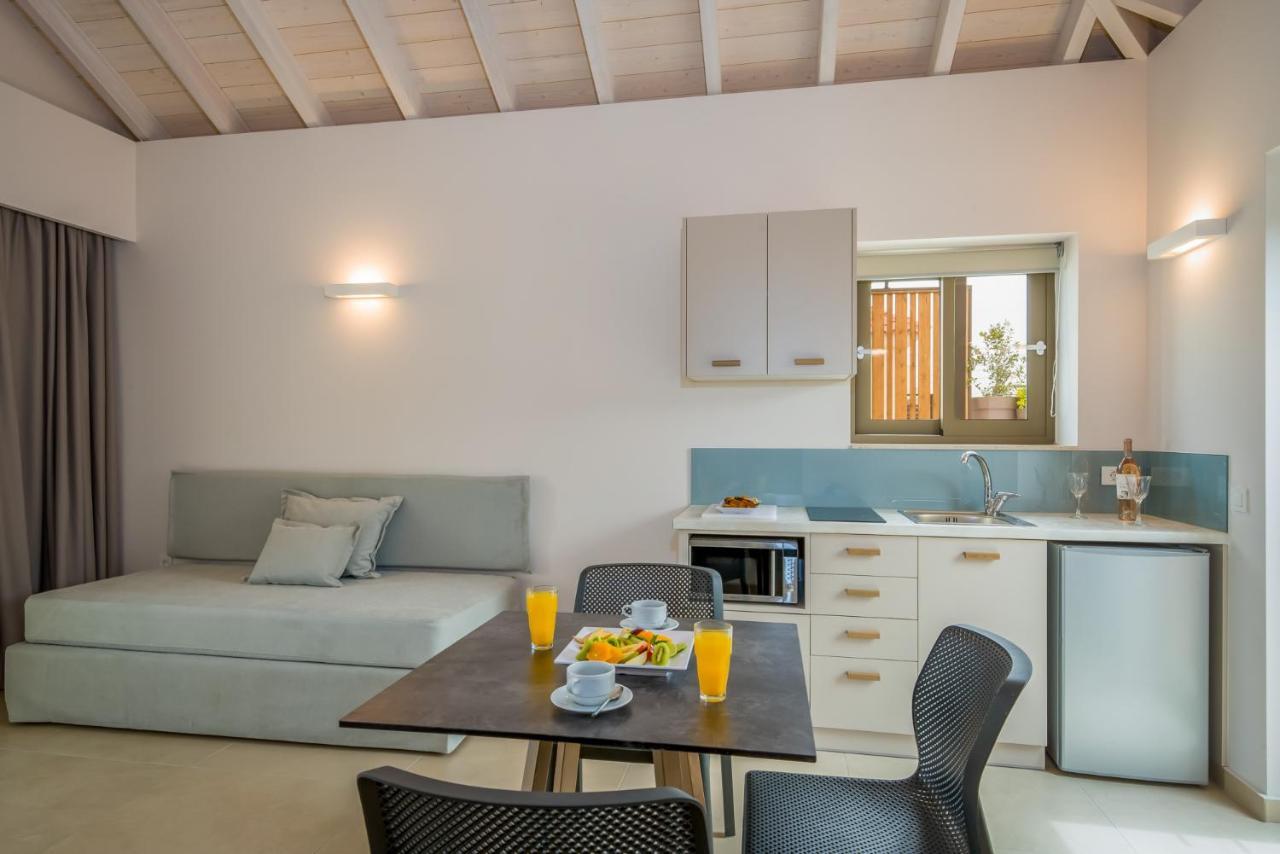 Stefan Village Hotel Agia Marina Екстериор снимка