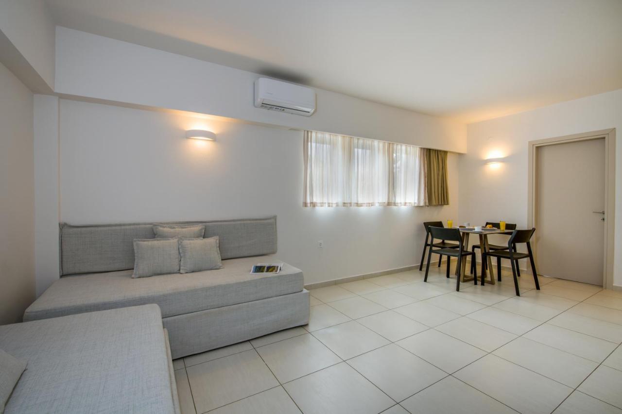 Stefan Village Hotel Agia Marina Екстериор снимка