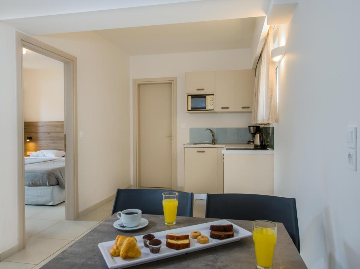 Stefan Village Hotel Agia Marina Екстериор снимка
