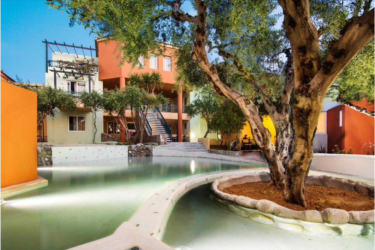 Stefan Village Hotel Agia Marina Екстериор снимка