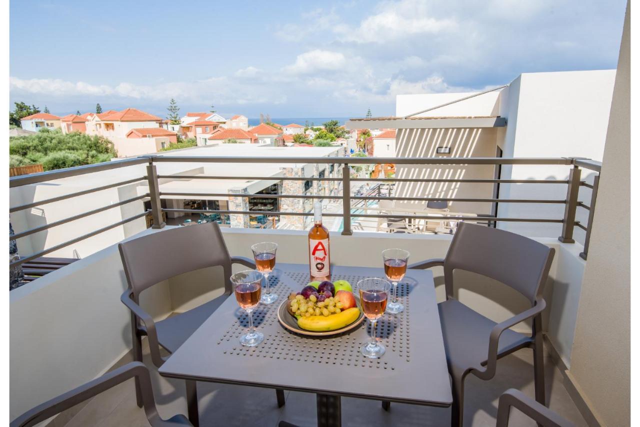 Stefan Village Hotel Agia Marina Екстериор снимка