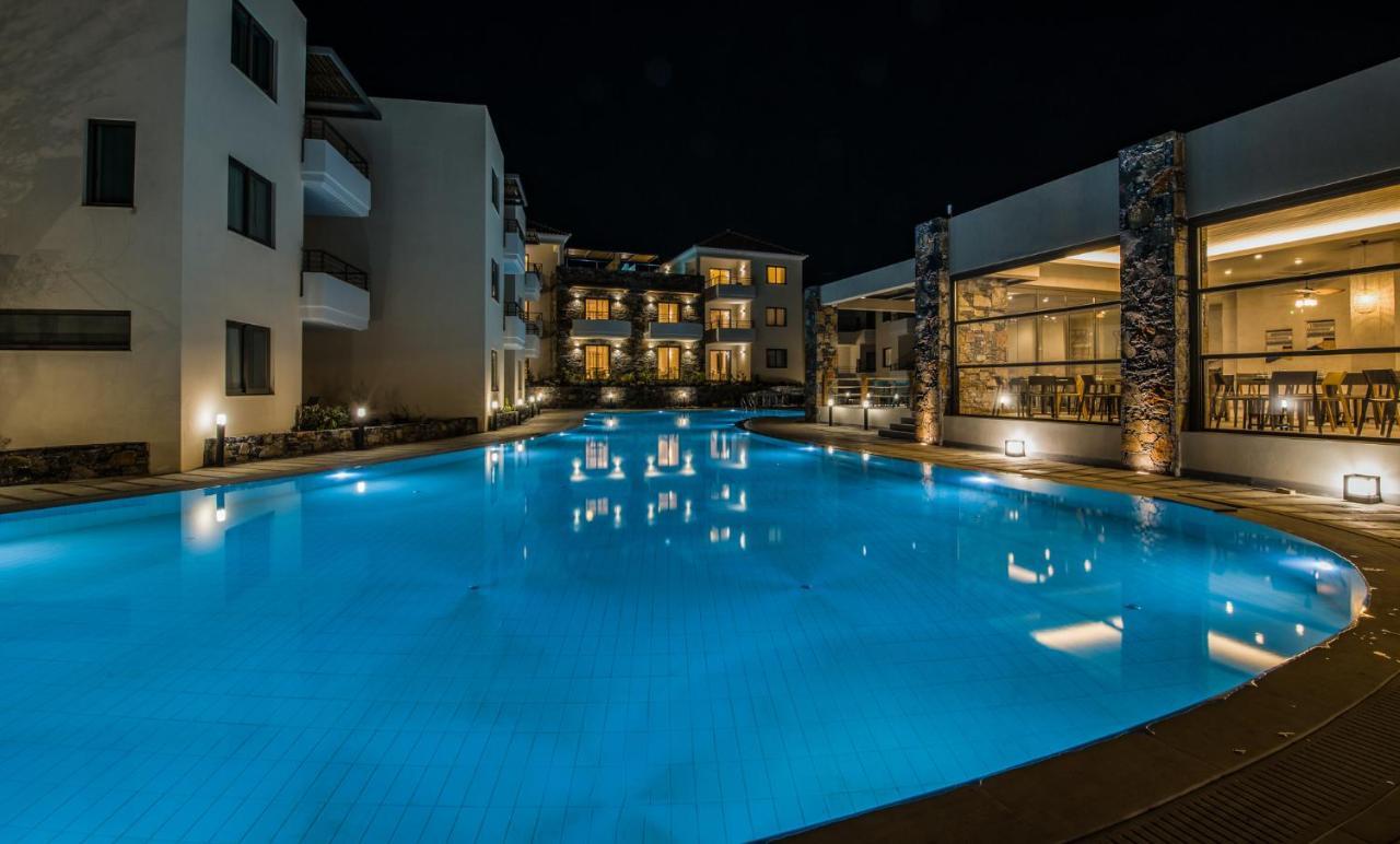 Stefan Village Hotel Agia Marina Екстериор снимка