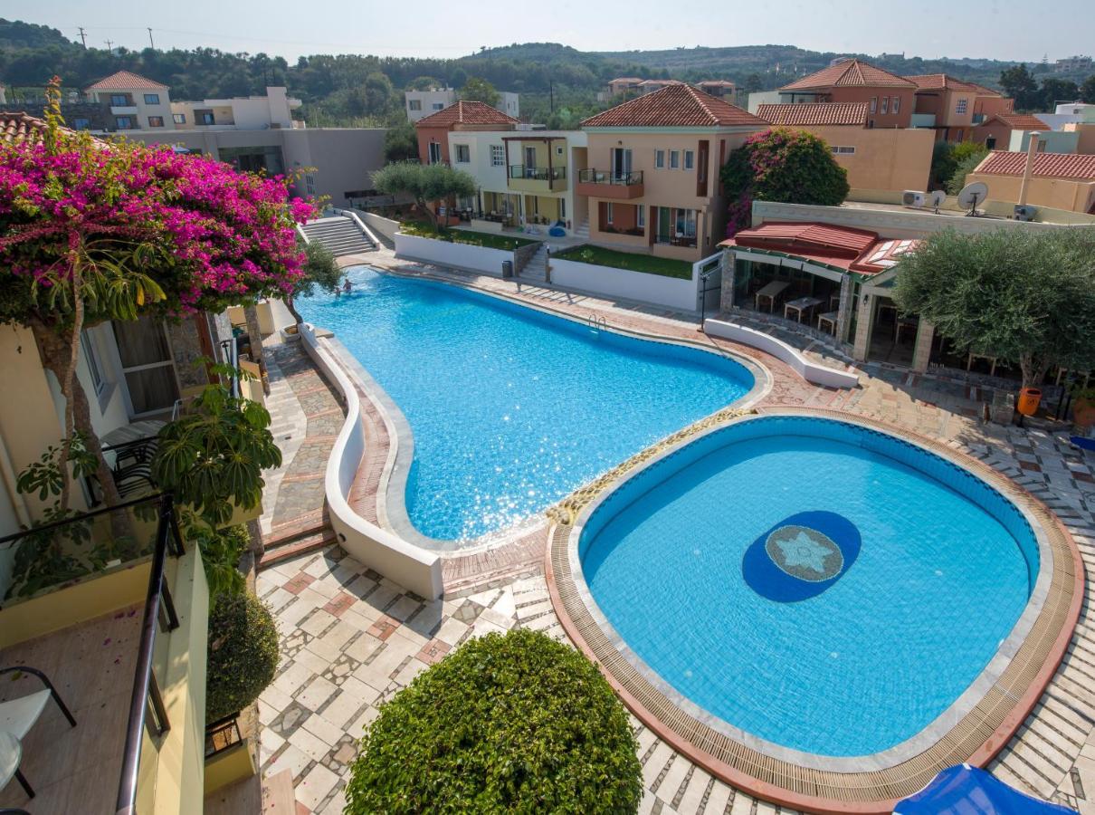 Stefan Village Hotel Agia Marina Екстериор снимка